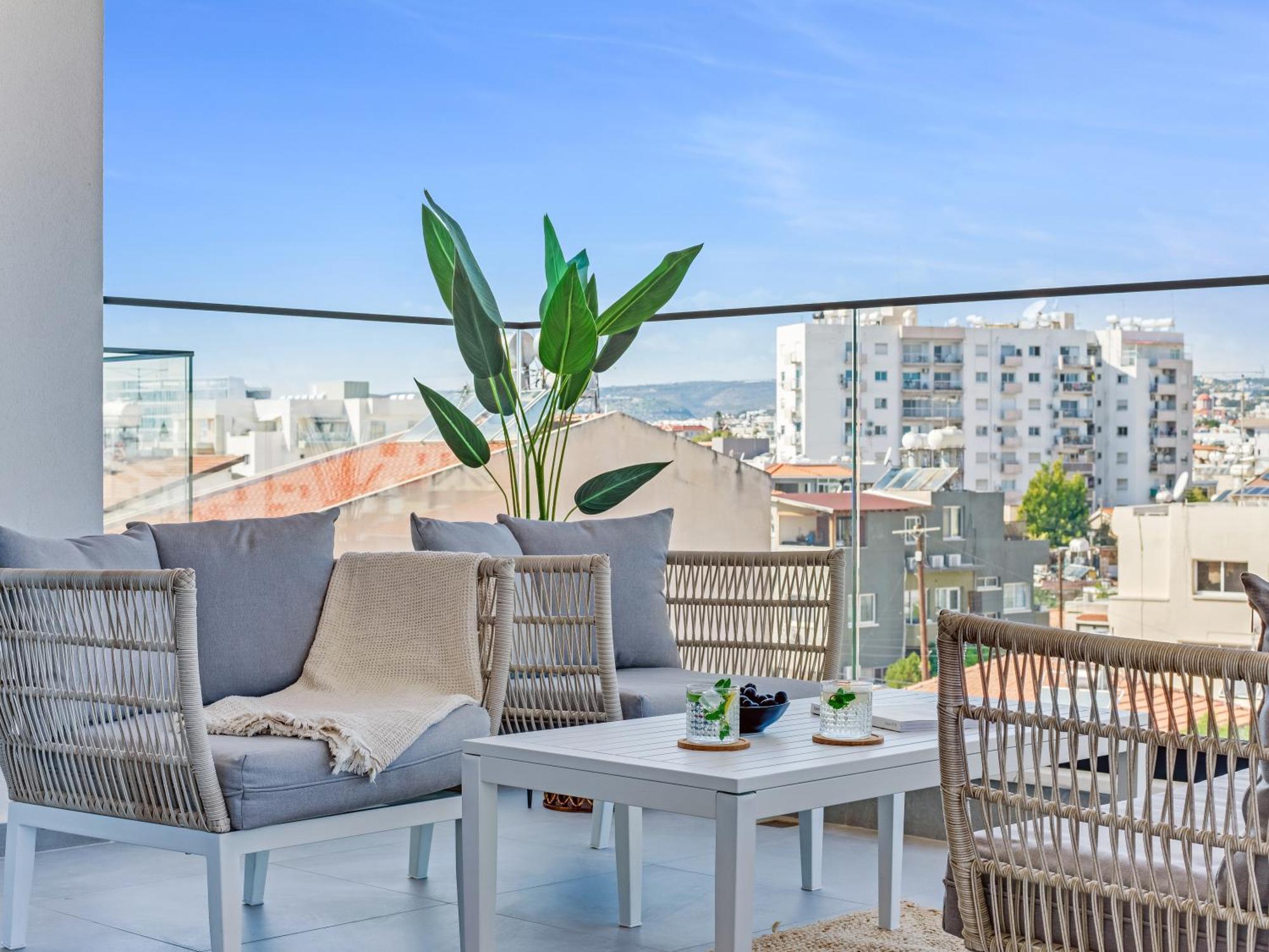 Sanders Crystal 2 Limassol Exterior photo