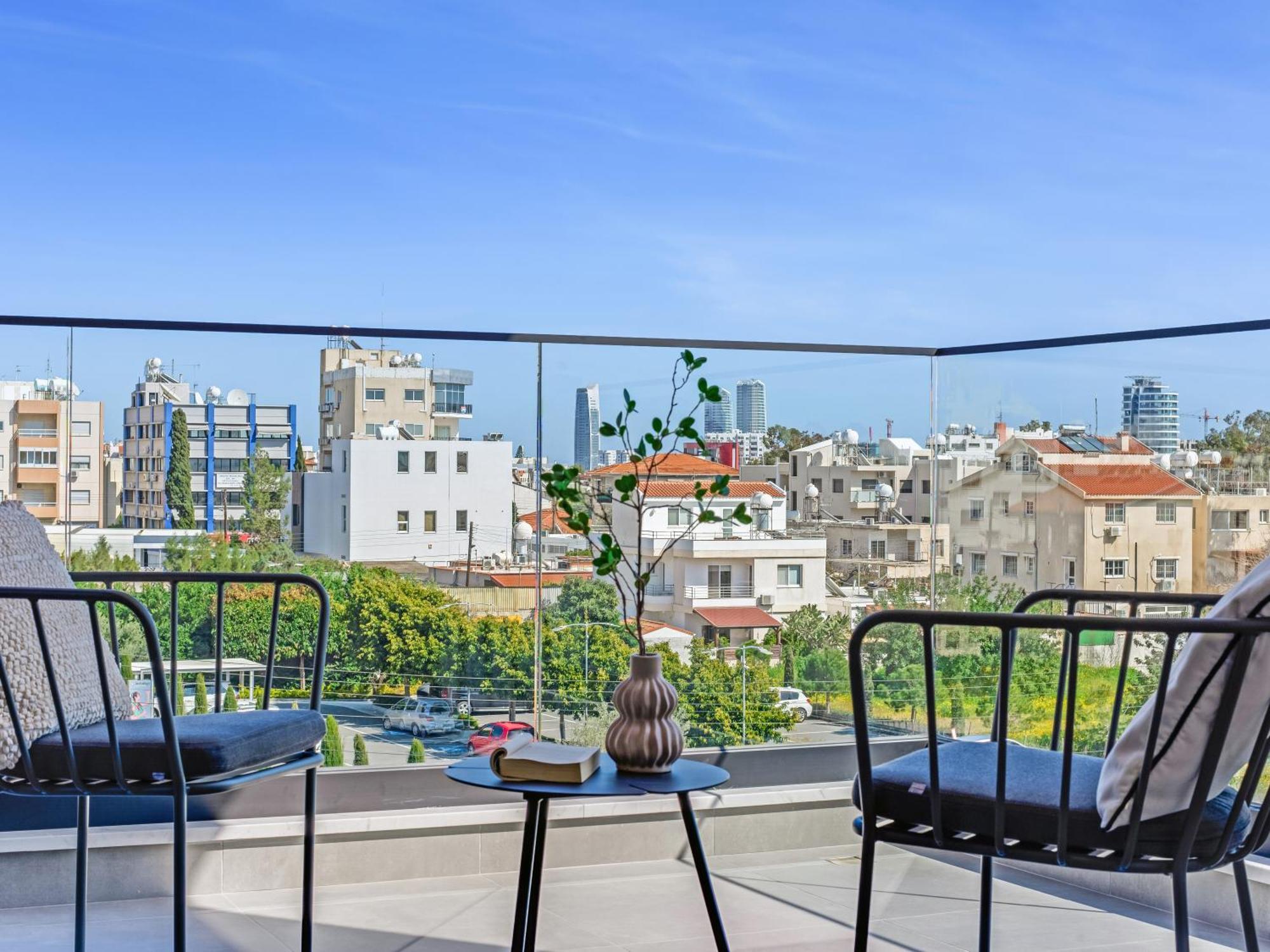 Sanders Crystal 2 Limassol Exterior photo