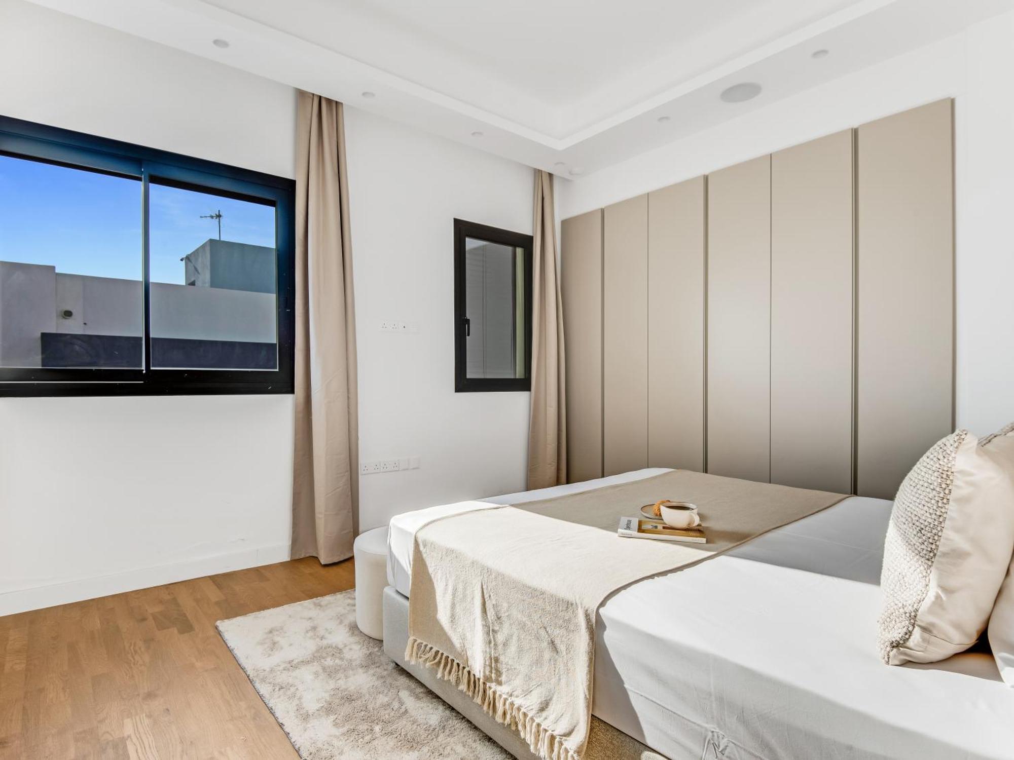 Sanders Crystal 2 Limassol Room photo