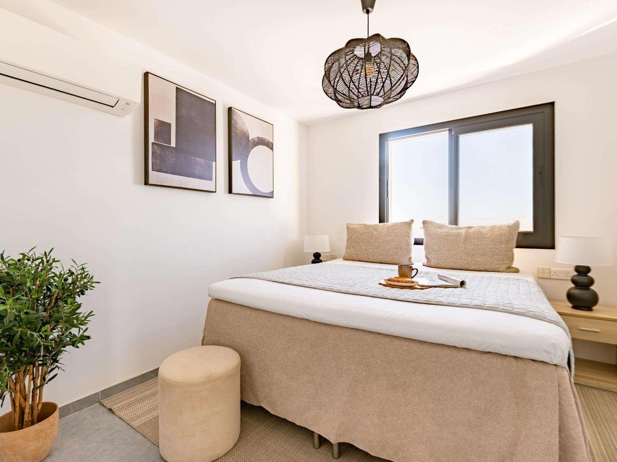 Sanders Crystal 2 Limassol Room photo